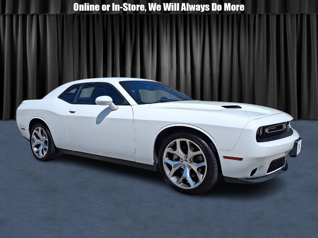 2016 Dodge Challenger SXT Plus