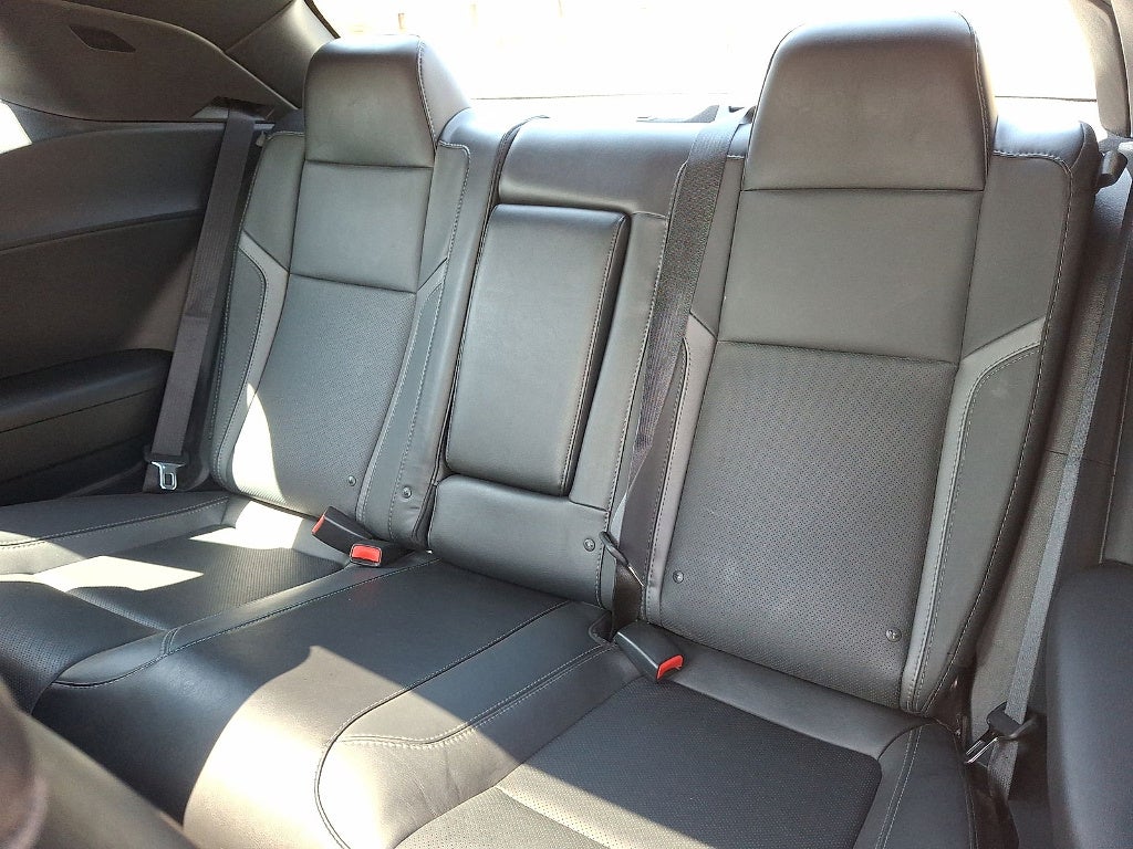 2016 Dodge Challenger SXT Plus