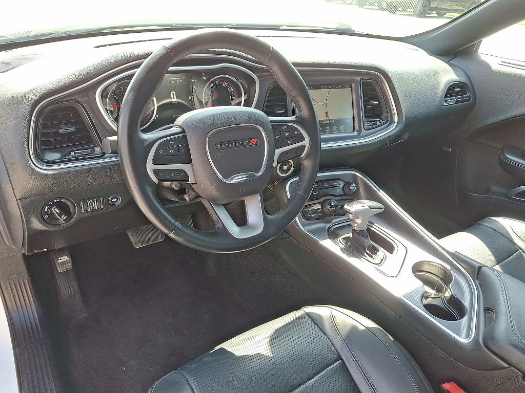 2016 Dodge Challenger SXT Plus