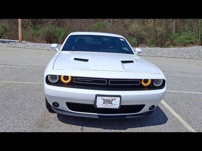 2016 Dodge Challenger SXT Plus
