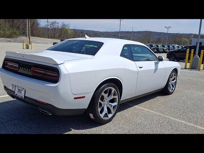 2016 Dodge Challenger SXT Plus