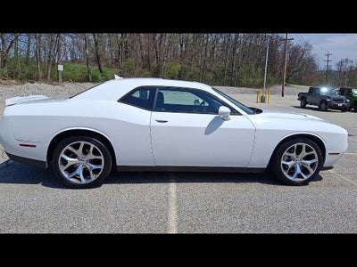 2016 Dodge Challenger SXT Plus