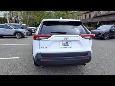 2024 Toyota RAV4 LE