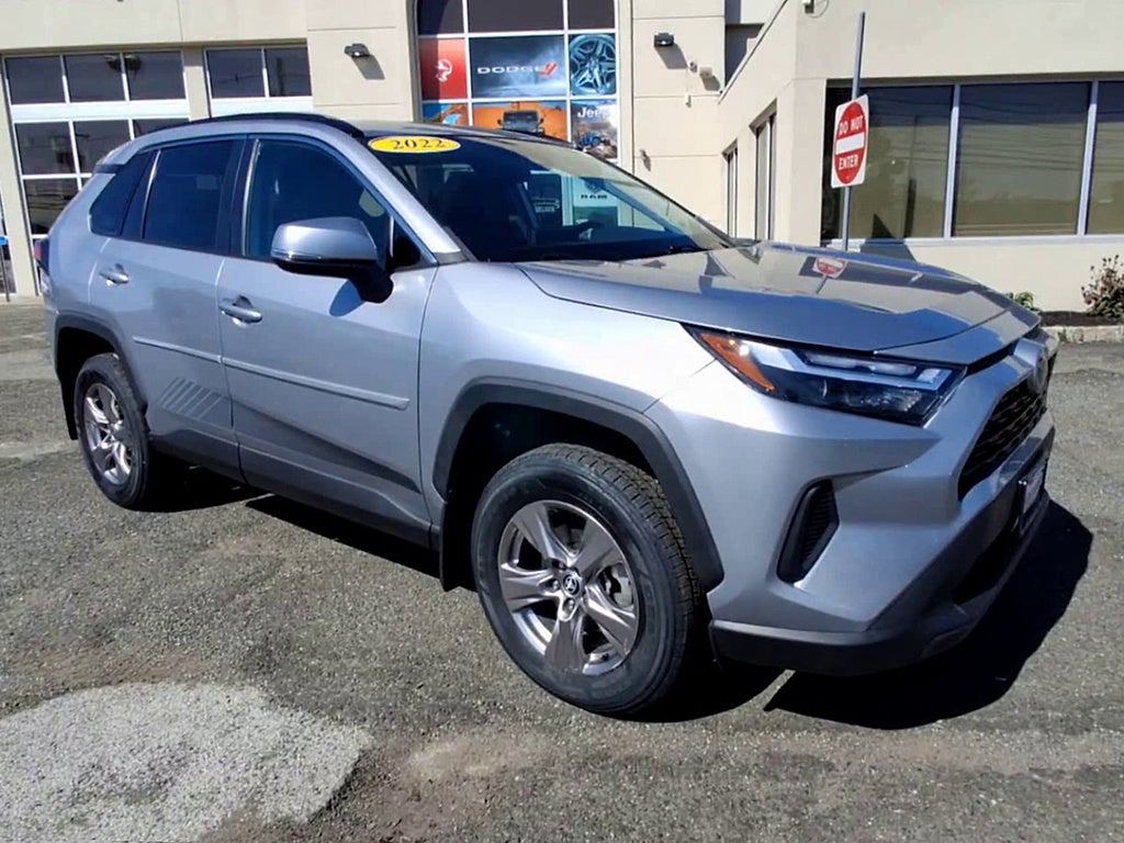 2022 Toyota RAV4 XLE