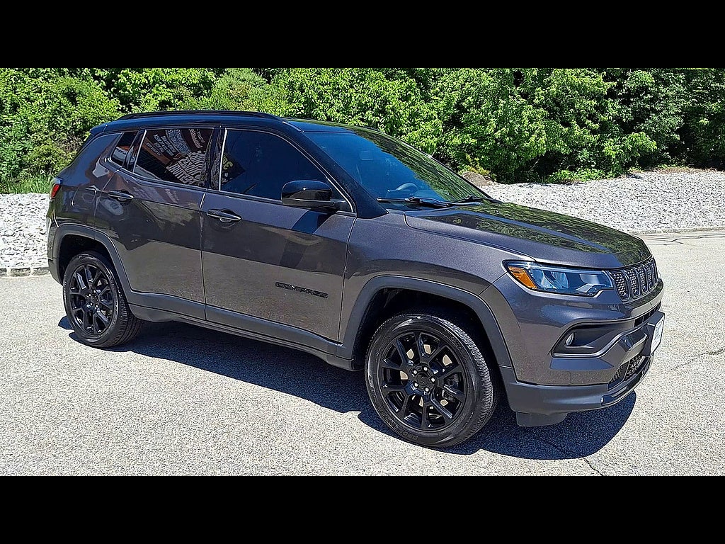2023 Jeep Compass Altitude