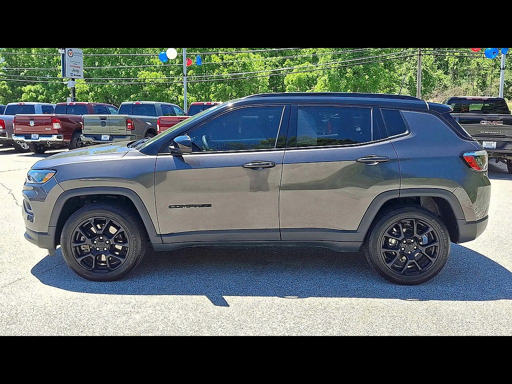 2023 Jeep Compass Altitude