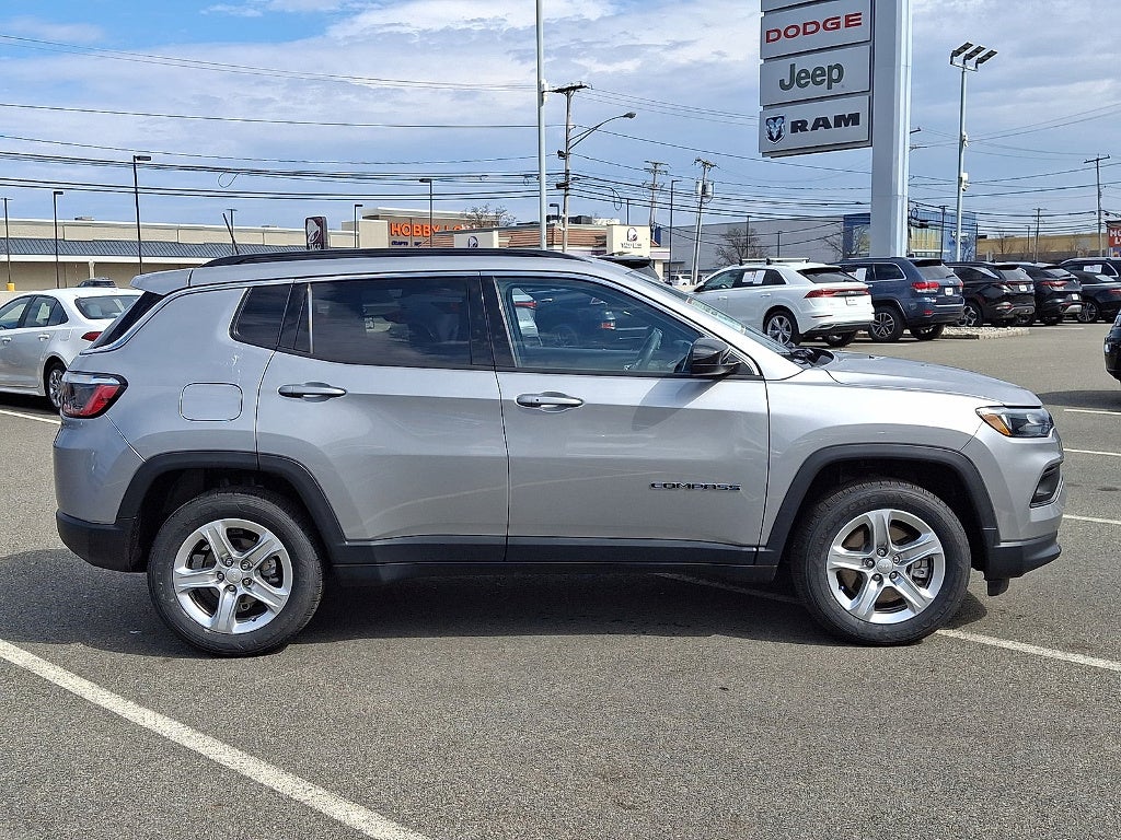 2023 Jeep Compass Latitude