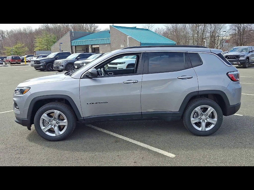 2023 Jeep Compass Latitude