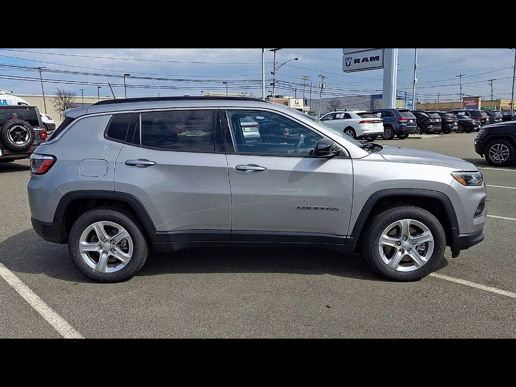 2023 Jeep Compass Latitude