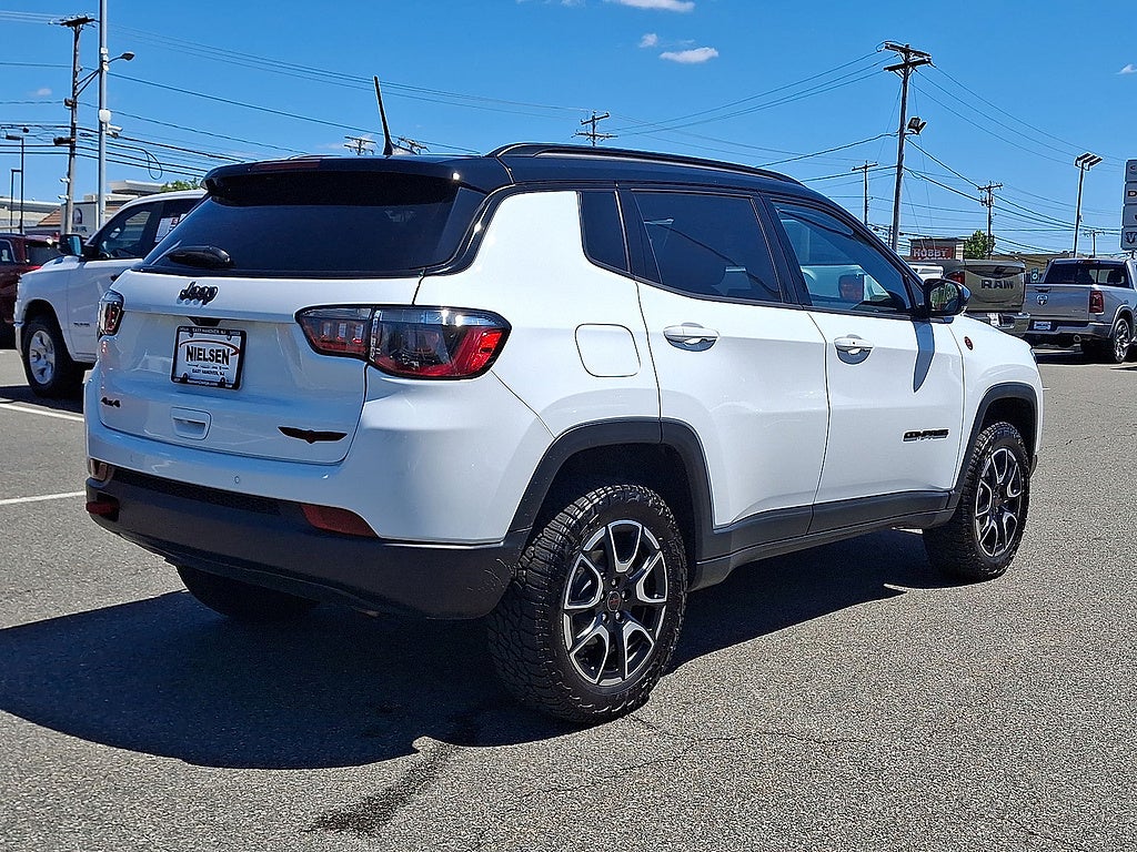 2025 Jeep Compass Trailhawk
