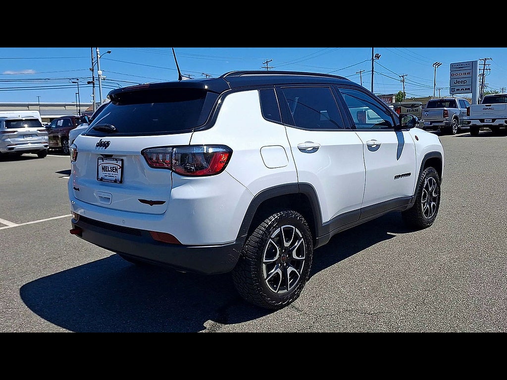 2025 Jeep Compass Trailhawk