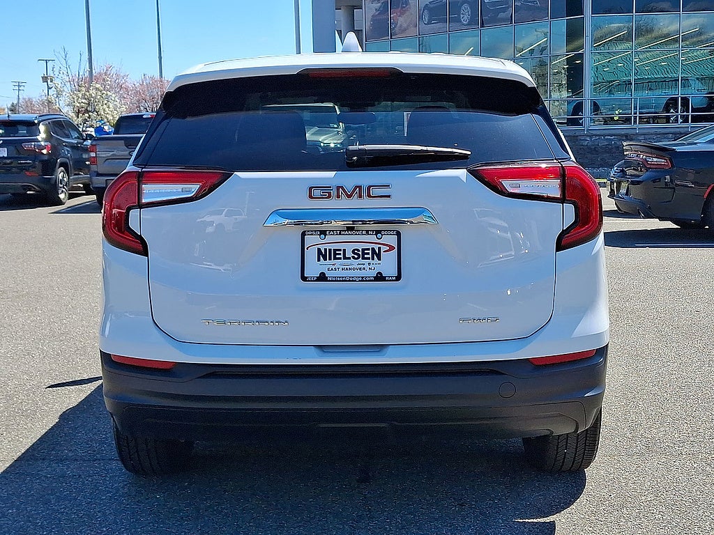 2023 GMC Terrain SLE