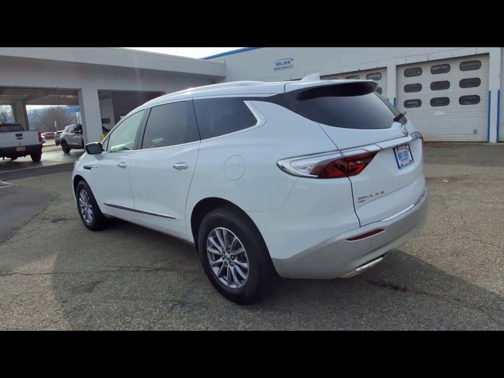 2024 Buick Enclave Essence