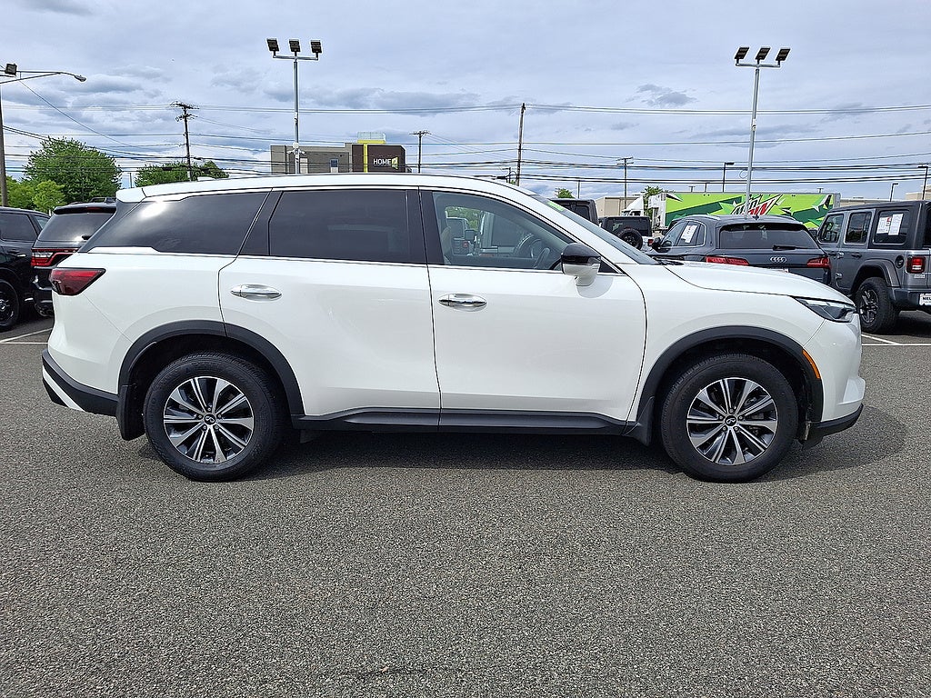 2025 INFINITI QX60 Pure