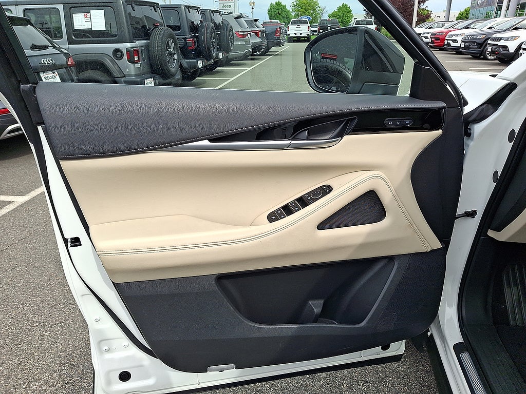 2025 INFINITI QX60 Pure