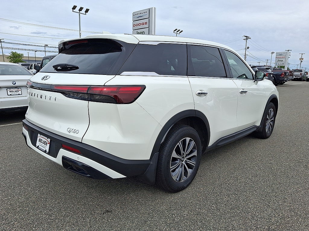 2025 INFINITI QX60 Pure