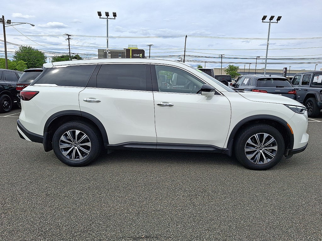 2025 INFINITI QX60 Pure