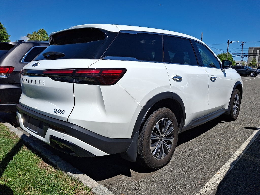2025 INFINITI QX60 Pure