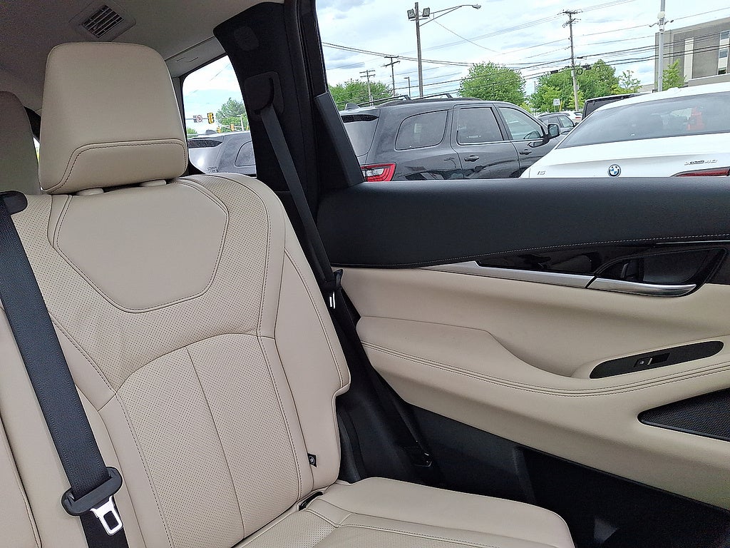 2025 INFINITI QX60 Pure
