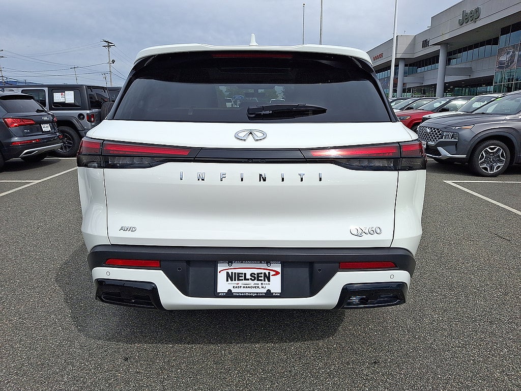 2025 INFINITI QX60 Pure