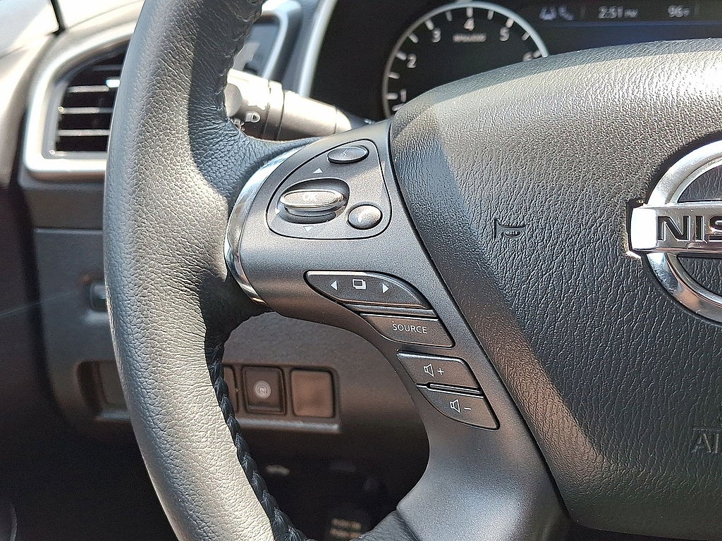 2022 Nissan Murano SV