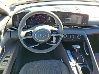 2023 Hyundai Elantra SE