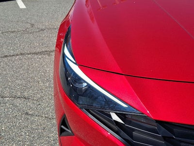 2023 Hyundai Elantra SE