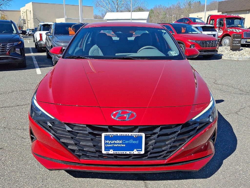 2023 Hyundai Elantra SE