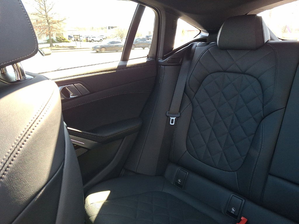 2026 BMW X6 xDrive40i xDrive40i