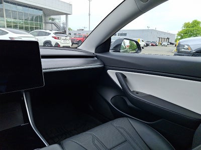 2020 Tesla Model 3 Standard Range