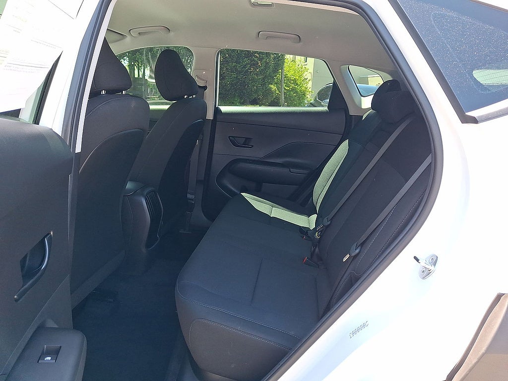 2025 Hyundai Kona SE