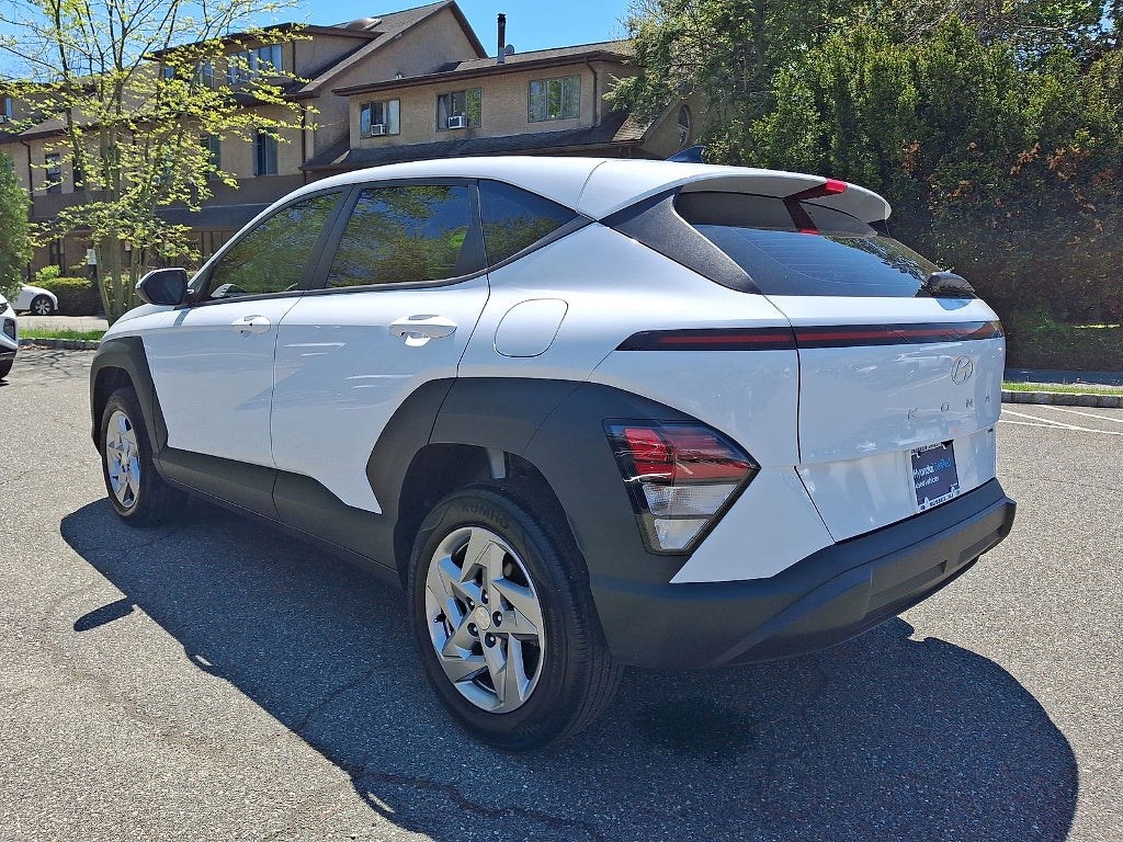 2025 Hyundai Kona SE