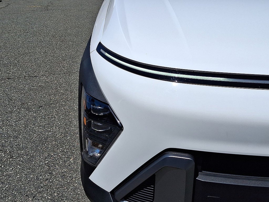 2025 Hyundai Kona SE