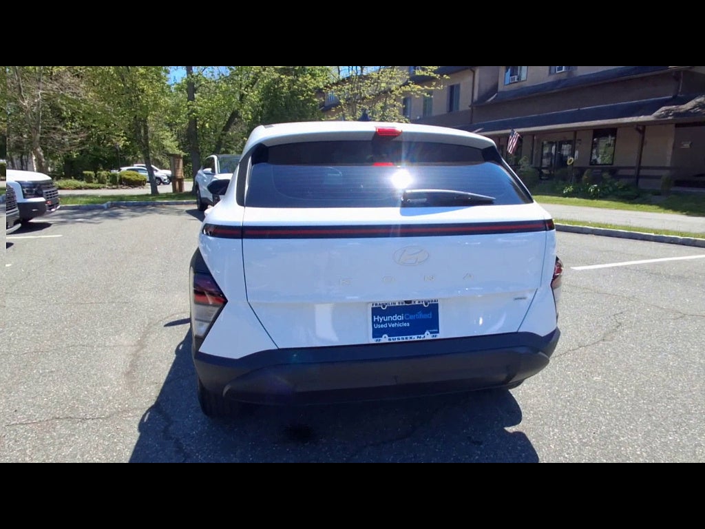 2025 Hyundai Kona SE
