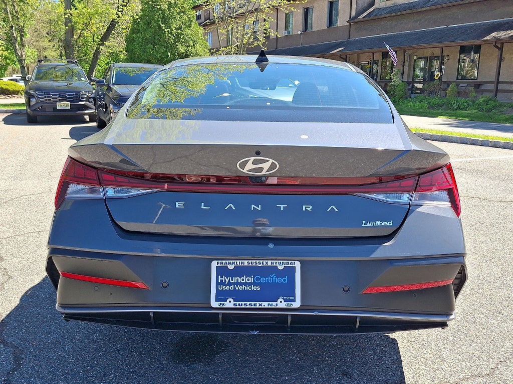 2024 Hyundai Elantra Limited