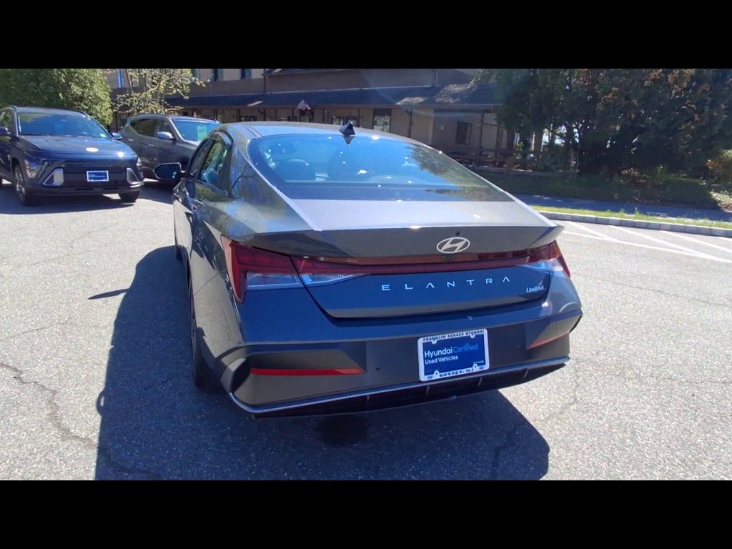 2024 Hyundai Elantra Limited