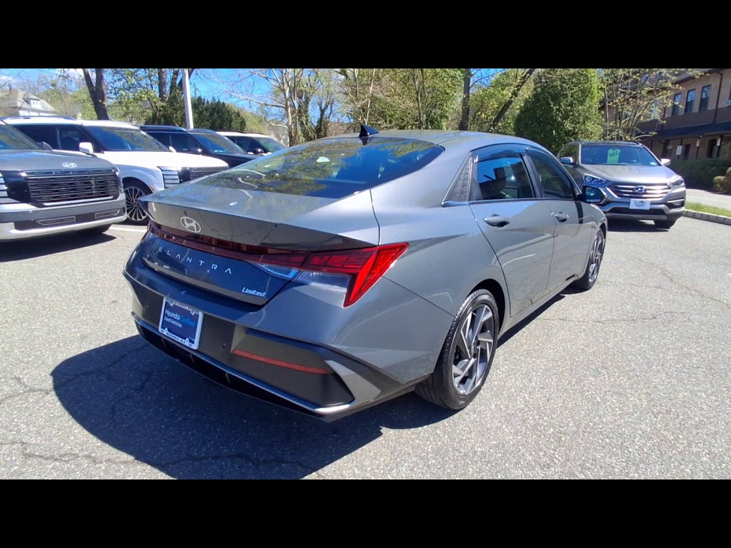 2024 Hyundai Elantra Limited