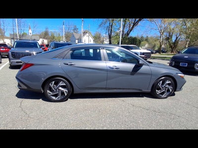 2024 Hyundai Elantra Limited