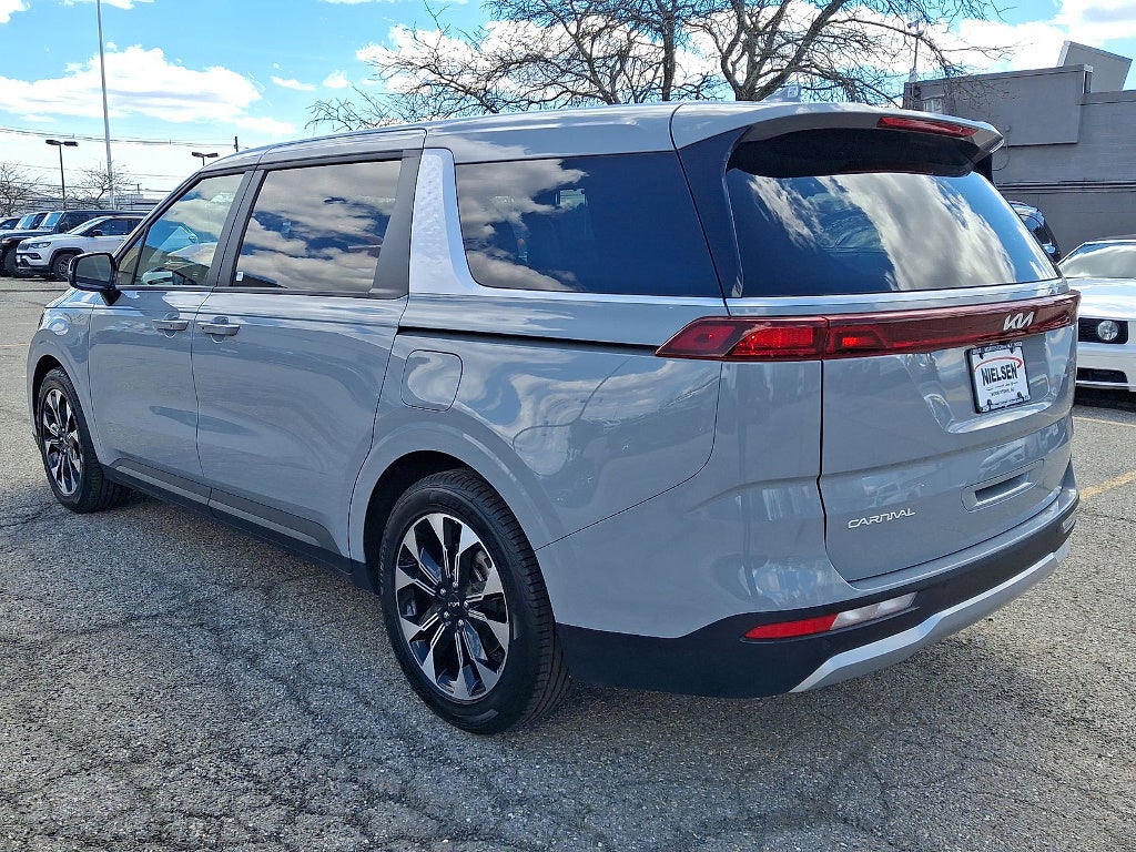 2024 Kia Carnival MPV EX