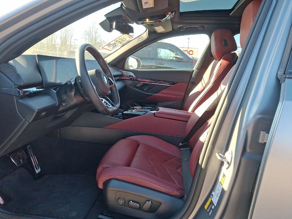 2025 BMW i5 xDrive40