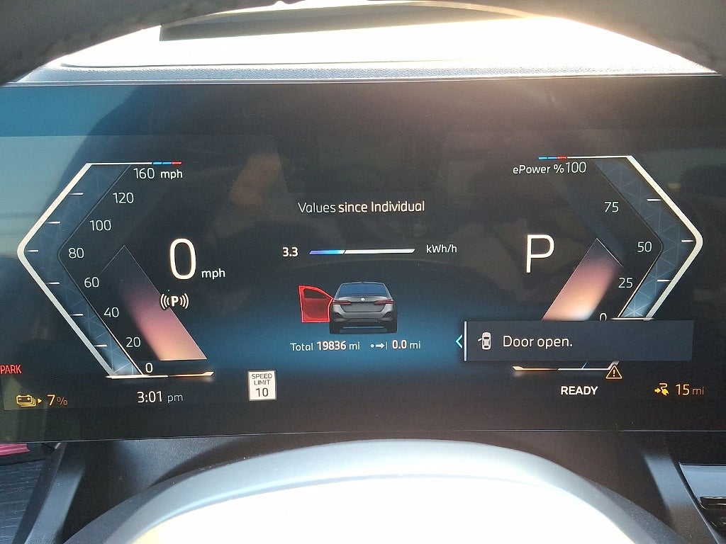 2025 BMW i5 xDrive40