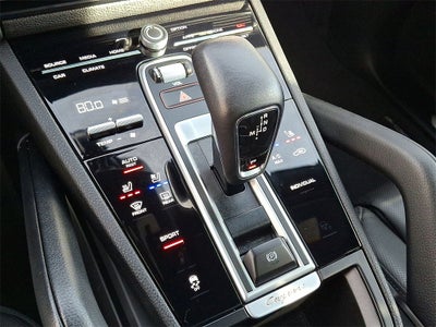 2023 Porsche Cayenne Platinum Edition