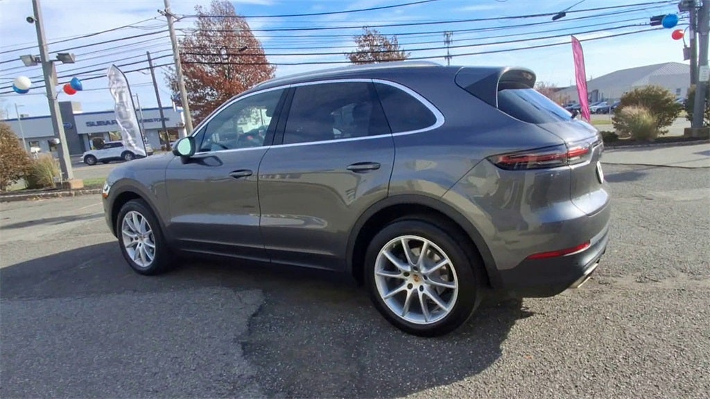 2023 Porsche Cayenne Platinum Edition