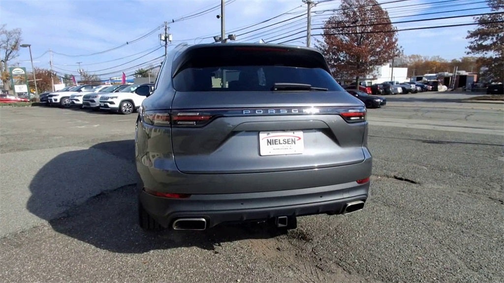 2023 Porsche Cayenne Platinum Edition