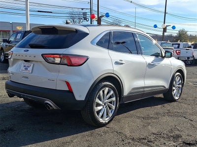 2022 Ford Escape Titanium