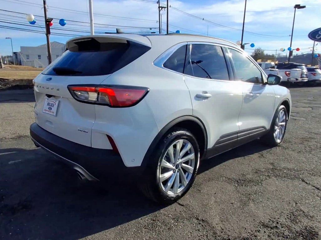 2022 Ford Escape Titanium