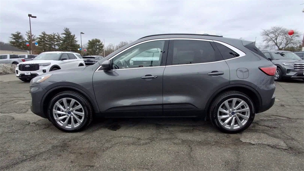 2022 Ford Escape Titanium