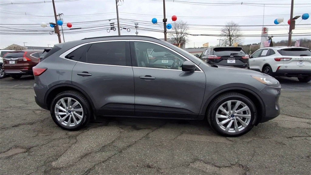 2022 Ford Escape Titanium
