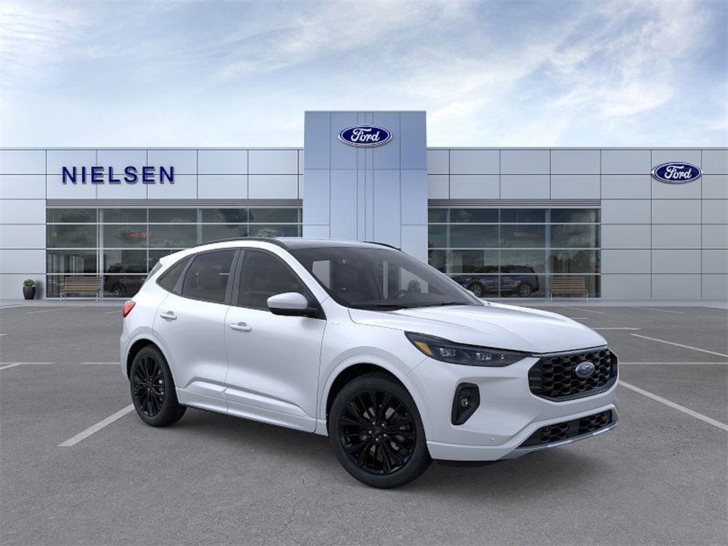 2026 Ford Escape ST-Line Elite