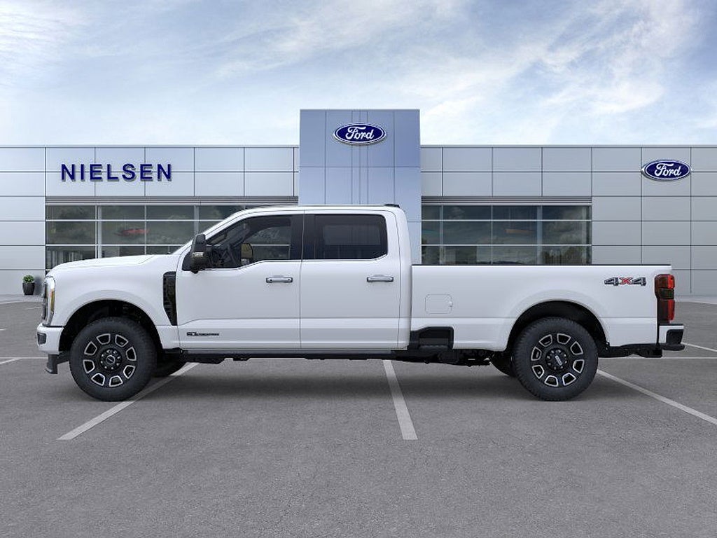 2026 Ford Super Duty F-350 SRW Platinum